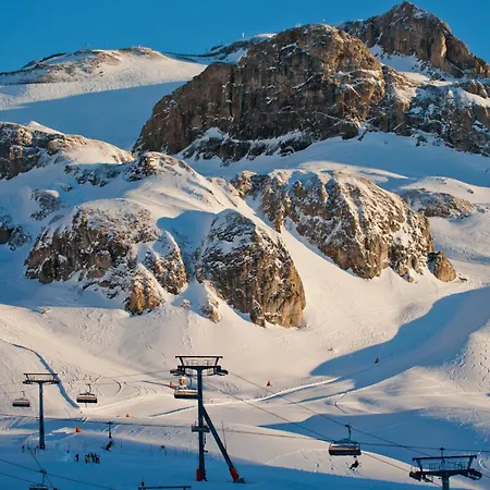 호텔 Alpenresort Fluchthorn 4*