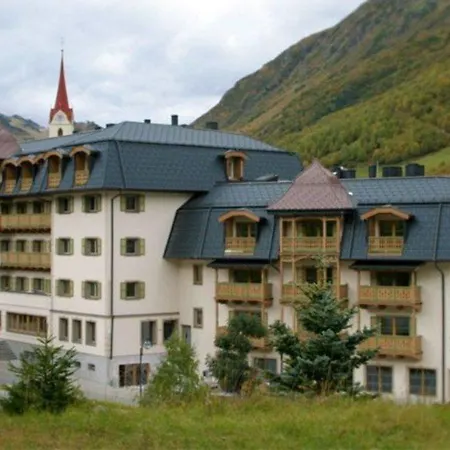 Alpenresort Fluchthorn 4*