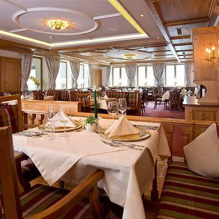 Alpenresort Fluchthorn Hotel 4*