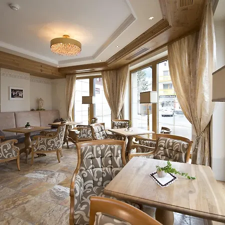 Hotell Alpenresort Fluchthorn 4*