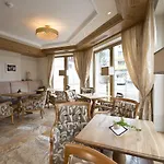 ホテル Alpenresort Fluchthorn 4*