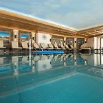ホテル Alpenresort Fluchthorn 4*