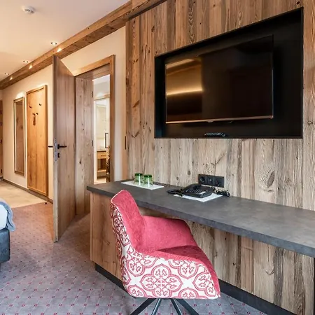 Alpenresort Fluchthorn Hotel