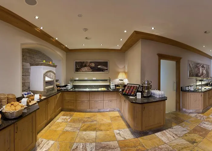 Alpenresort Fluchthorn 4* Гальтюр
